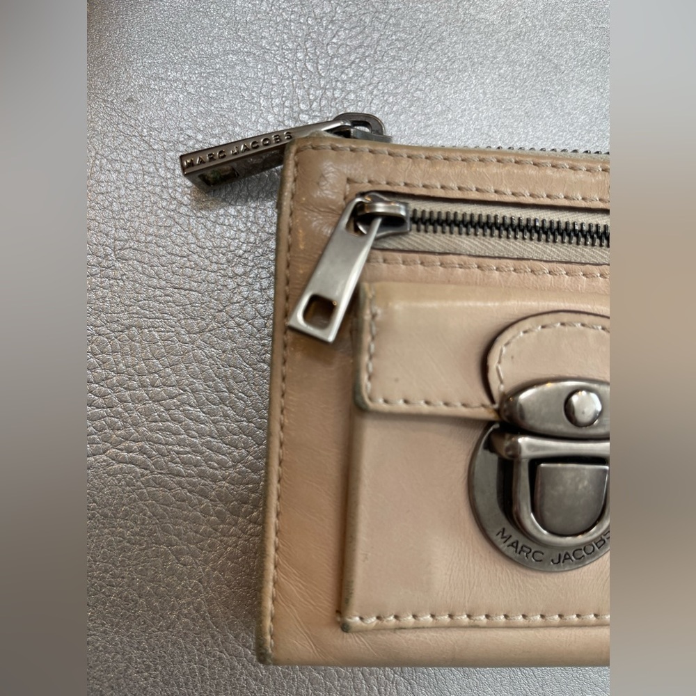 Marc Jacobs Wallet - Picture 5 of 16